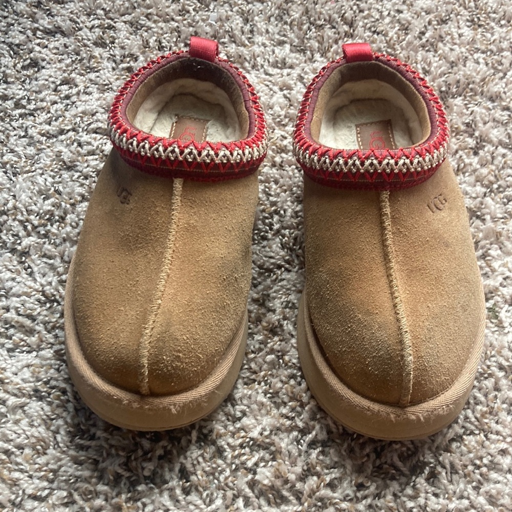 Ugg Tasman Size 13 Kids - Good gently used condition